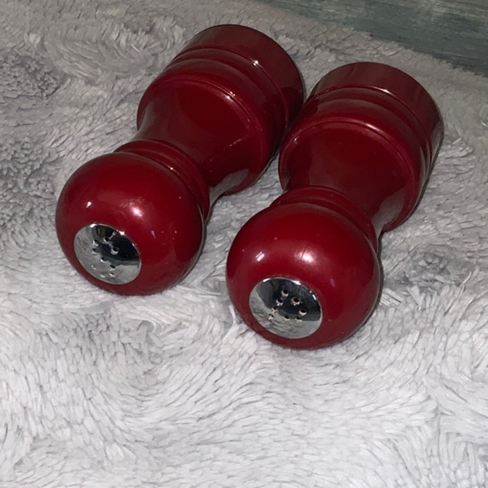 Red Pepper Mill Set - Picture 2 of 5